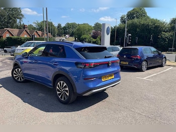 Used Volkswagen T-Roc 2026 for sale - 79121531: Photo