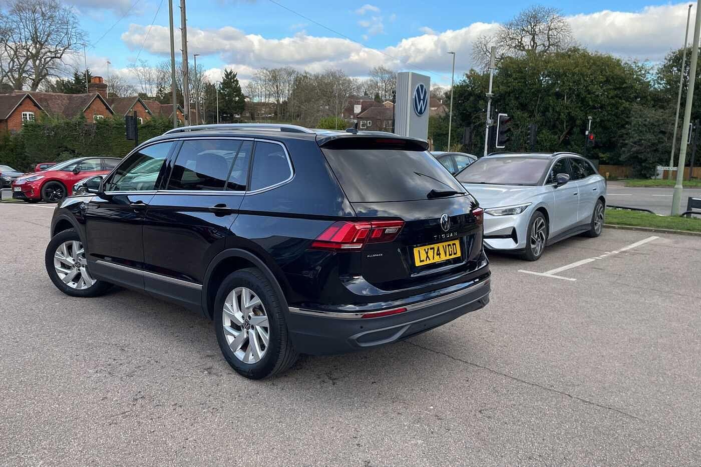 Used Volkswagen Tiguan Allspace 2024 for sale - 77478819: Photo 3