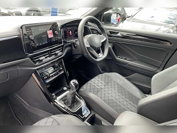 Used Volkswagen T-Roc 2025 for sale - 78058742: Photo