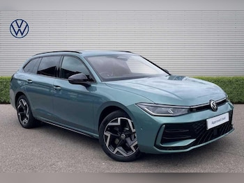 Used Volkswagen Passat 2025 for sale - 77908883: Photo