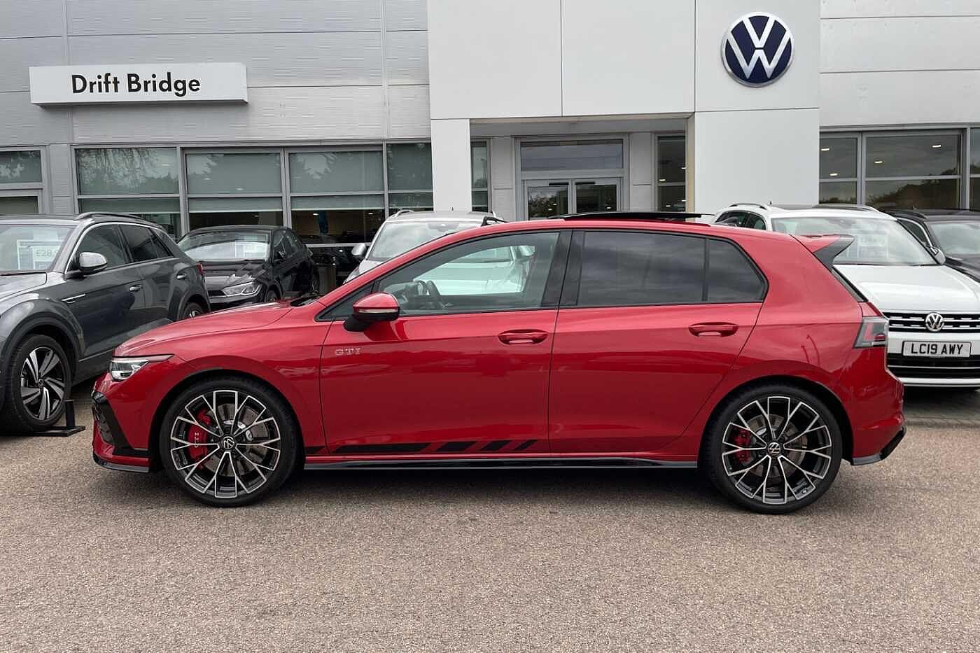 Used Volkswagen Golf 2025 for sale - 76031851: Photo 4