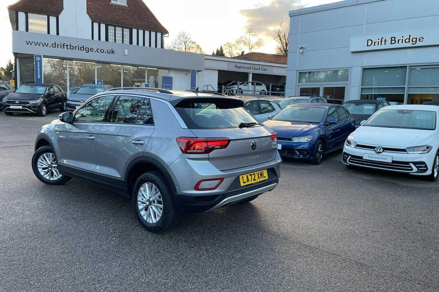 Used Volkswagen T-Roc 2023 for sale - 76997605: Photo 3