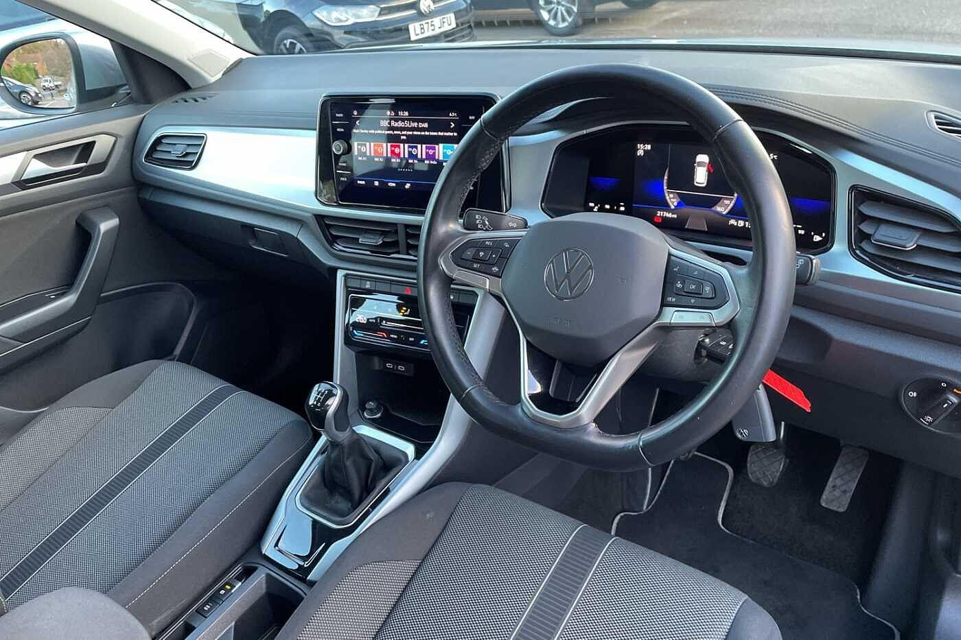 Used Volkswagen T-Roc 2023 for sale - 76997605: Photo 6