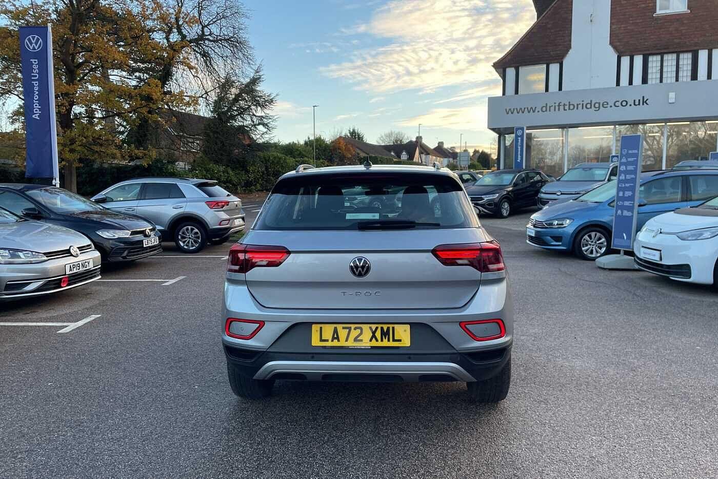 Used Volkswagen T-Roc 2023 for sale - 76997605: Photo 9