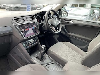 Used Volkswagen Tiguan 2022 for sale - 76389340: Photo