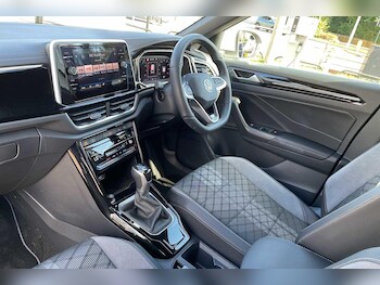 Used Volkswagen T-Roc 2025 for sale - 76592245: Photo