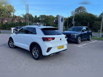 Used Volkswagen T-Roc 2025 for sale - 76592245: Photo