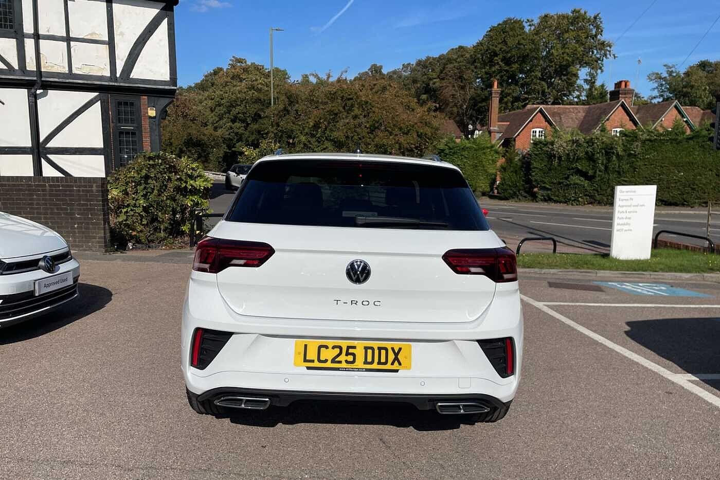 Used Volkswagen T-Roc 2025 for sale - 76592245: Photo 9