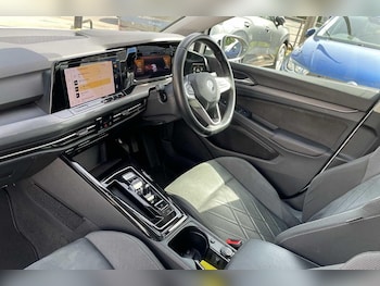 Used Volkswagen Golf 2022 for sale - 78676205: Photo