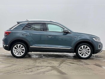Used Volkswagen T-Roc 2025 for sale - 78471422: Photo