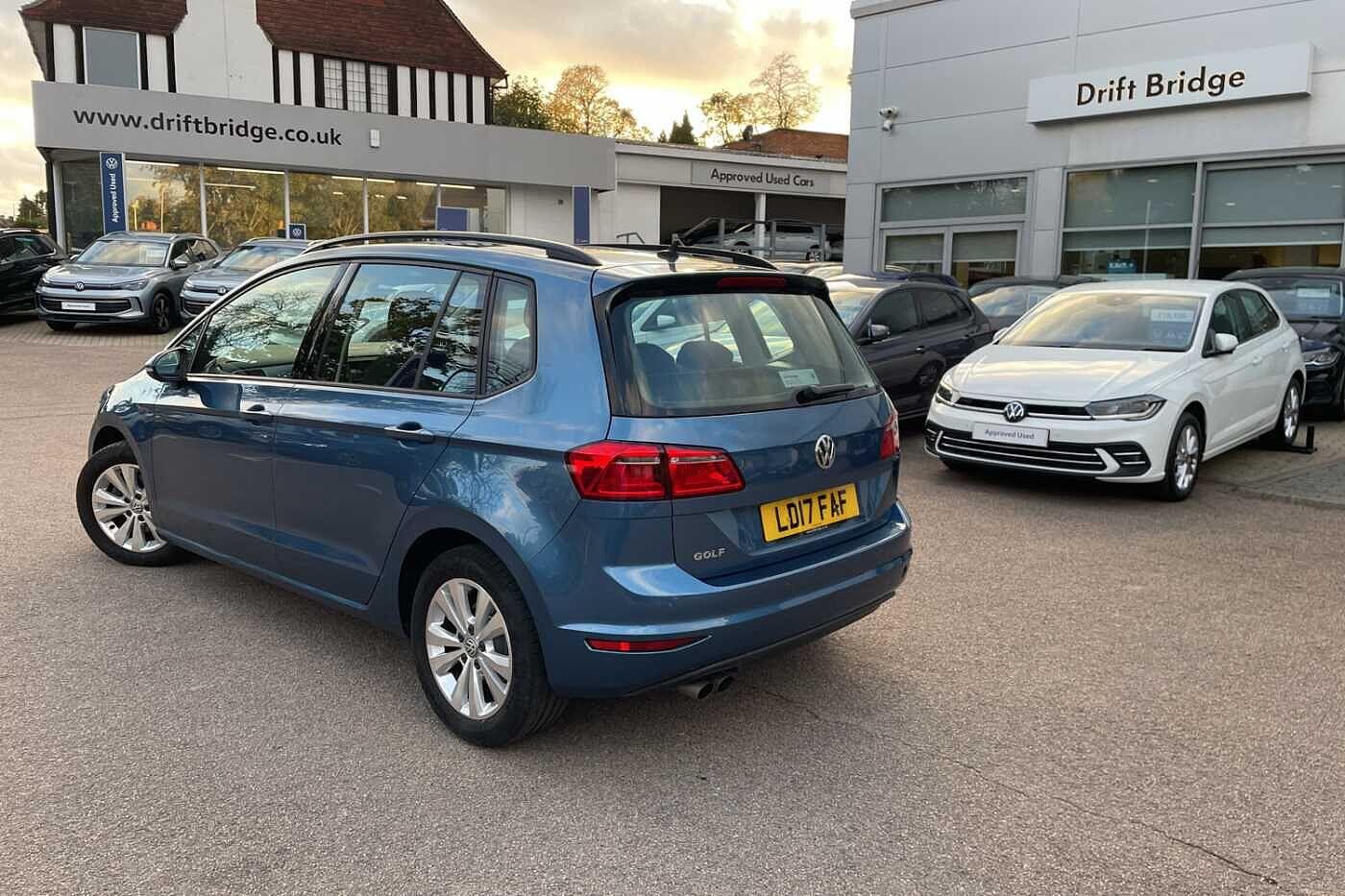 Used Volkswagen Golf SV 2017 for sale - 76388383: Photo 3