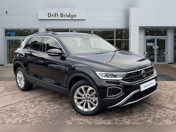 Used Volkswagen T-Roc 2025 for sale - 77120064: Photo