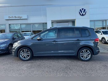 Used Volkswagen Touran 2025 for sale - 77156044: Photo