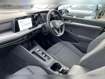 Used Volkswagen Golf 2023 for sale - 76538239: Photo