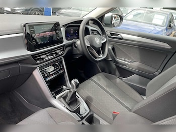 Used Volkswagen T-Roc 2026 for sale - 78759209: Photo