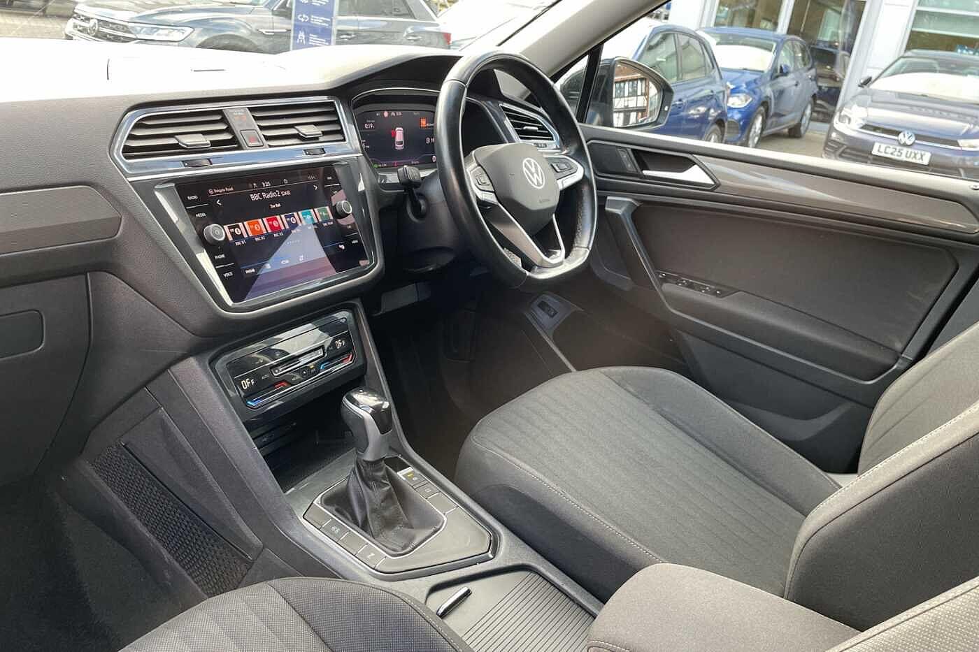 Used Volkswagen Tiguan Allspace 2023 for sale - 77550292: Photo 2