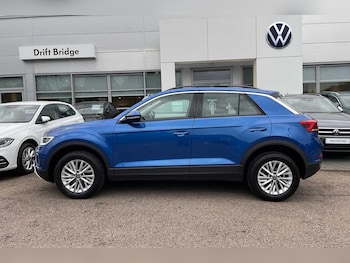 Used Volkswagen T-Roc 2022 for sale - 76388864: Photo