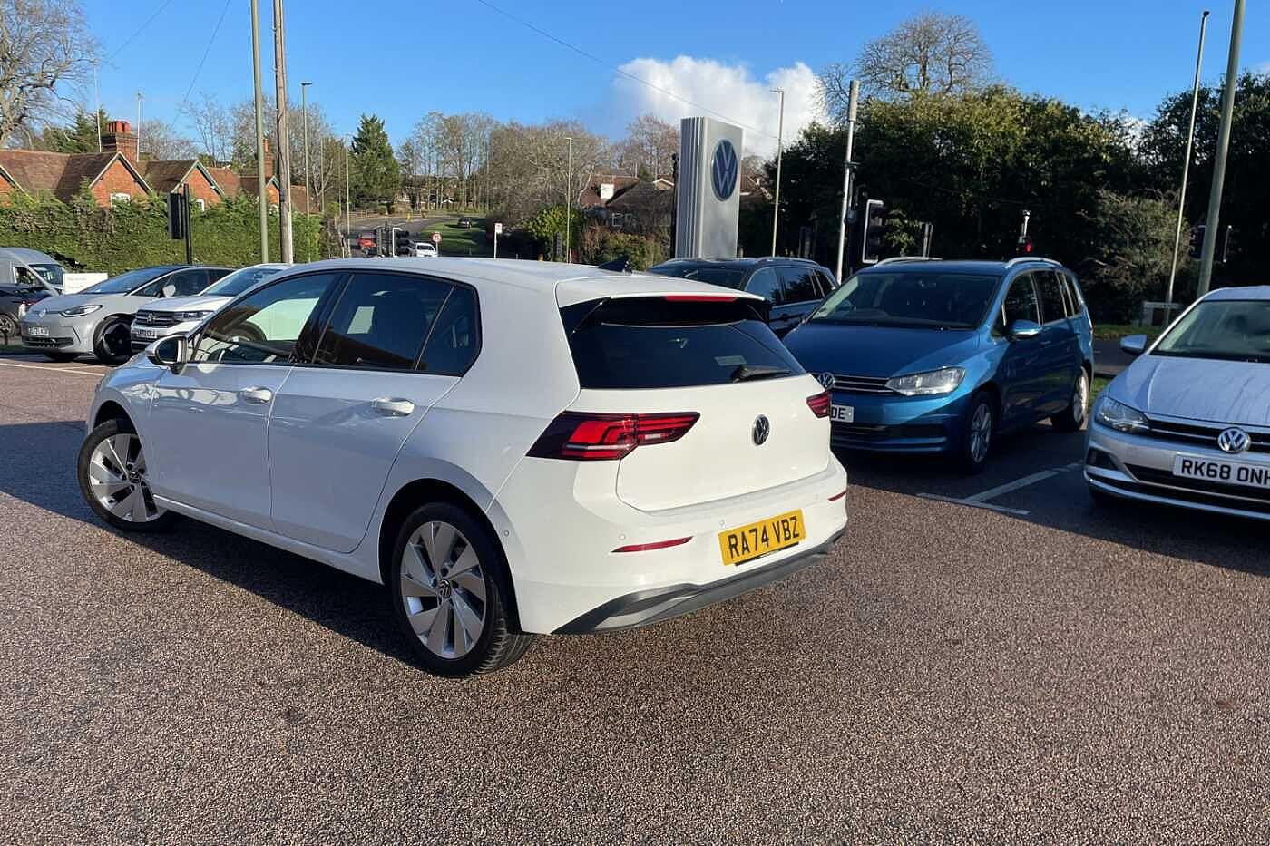 Used Volkswagen Golf 2025 for sale - 76742815: Photo 3