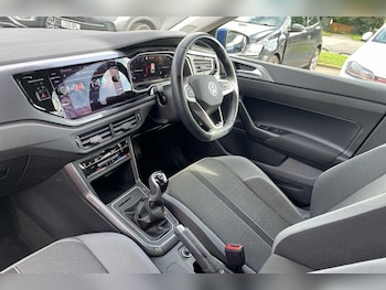 Used Volkswagen Polo 2022 for sale - 77695903: Photo