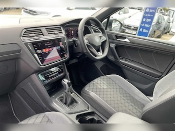 Used Volkswagen Tiguan 2023 for sale - 78601111: Photo
