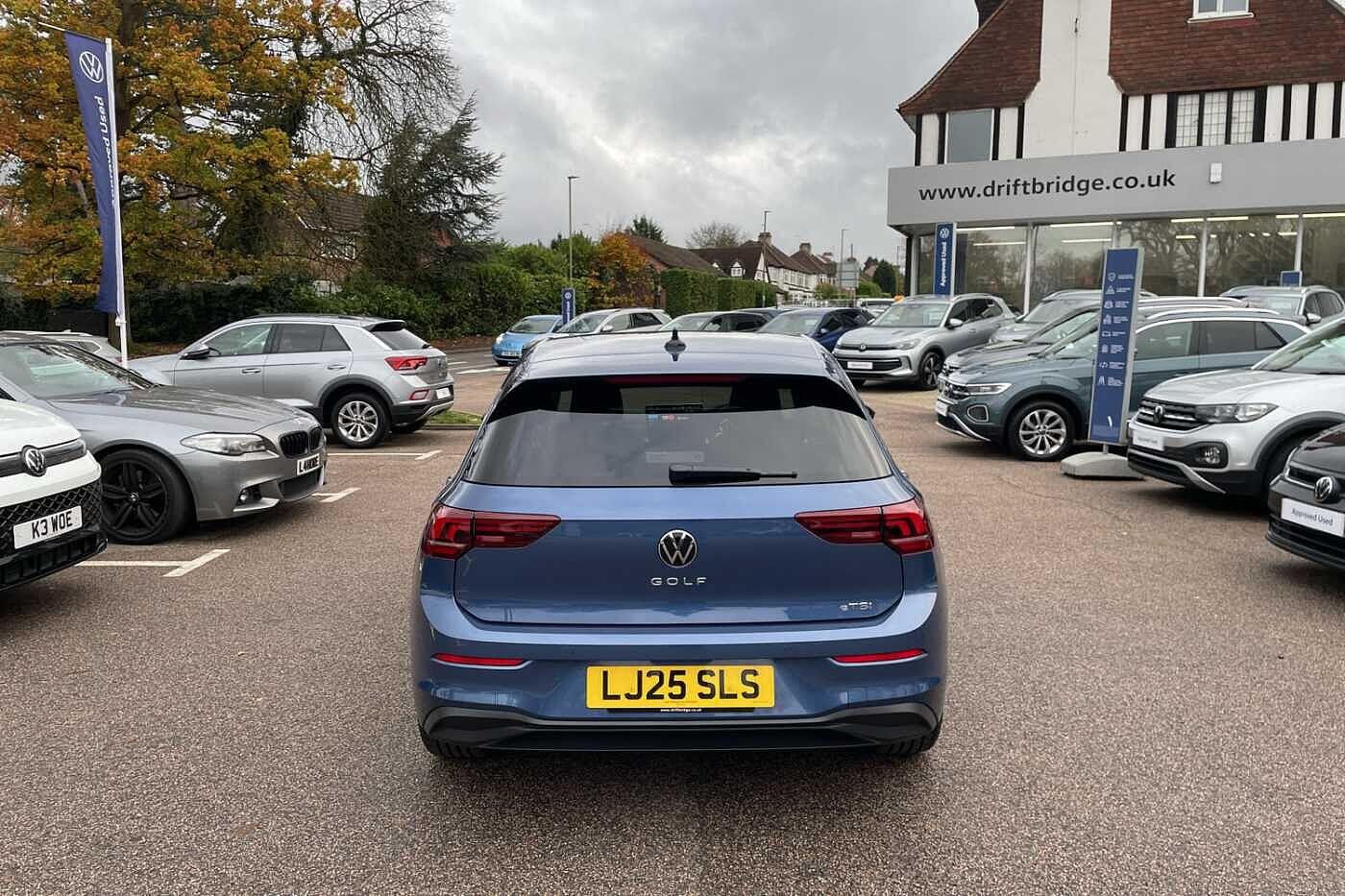 Used Volkswagen Golf 2025 for sale - 76561404: Photo 9