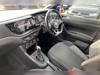 Used Volkswagen Polo 2019 for sale - 77549611: Photo