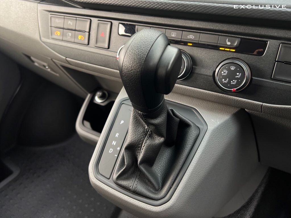 Used Volkswagen Transporter 2024 for sale - 76462137: Photo 35