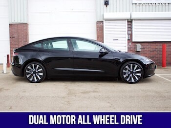Used Tesla Model 3 2024 for sale - 77282766: Photo