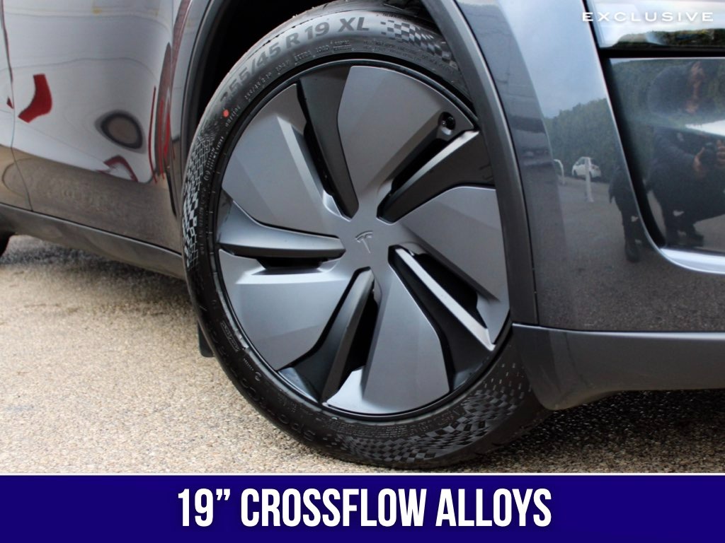 Used Tesla Model Y 2025 for sale - 77763252: Photo 5