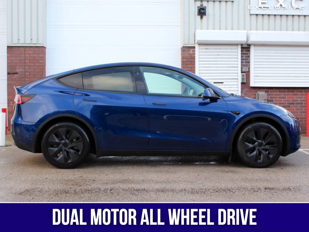 Used Tesla Model Y 2025 for sale - 77555659: Photo 2