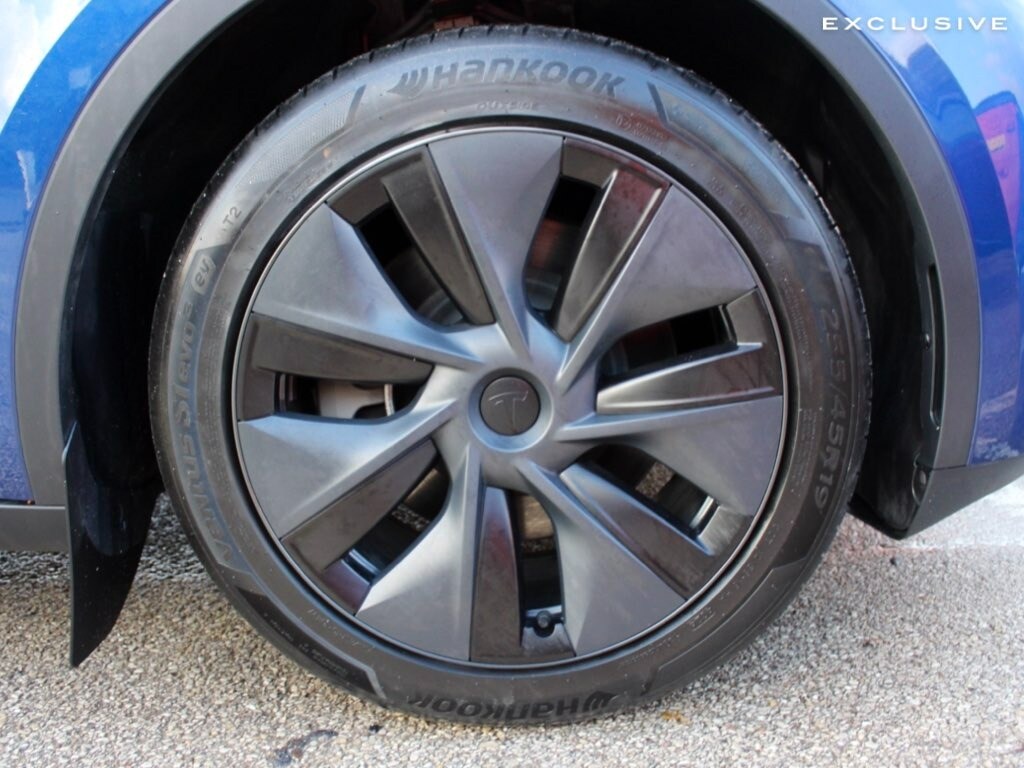 Used Tesla Model Y 2025 for sale - 77555659: Photo 26