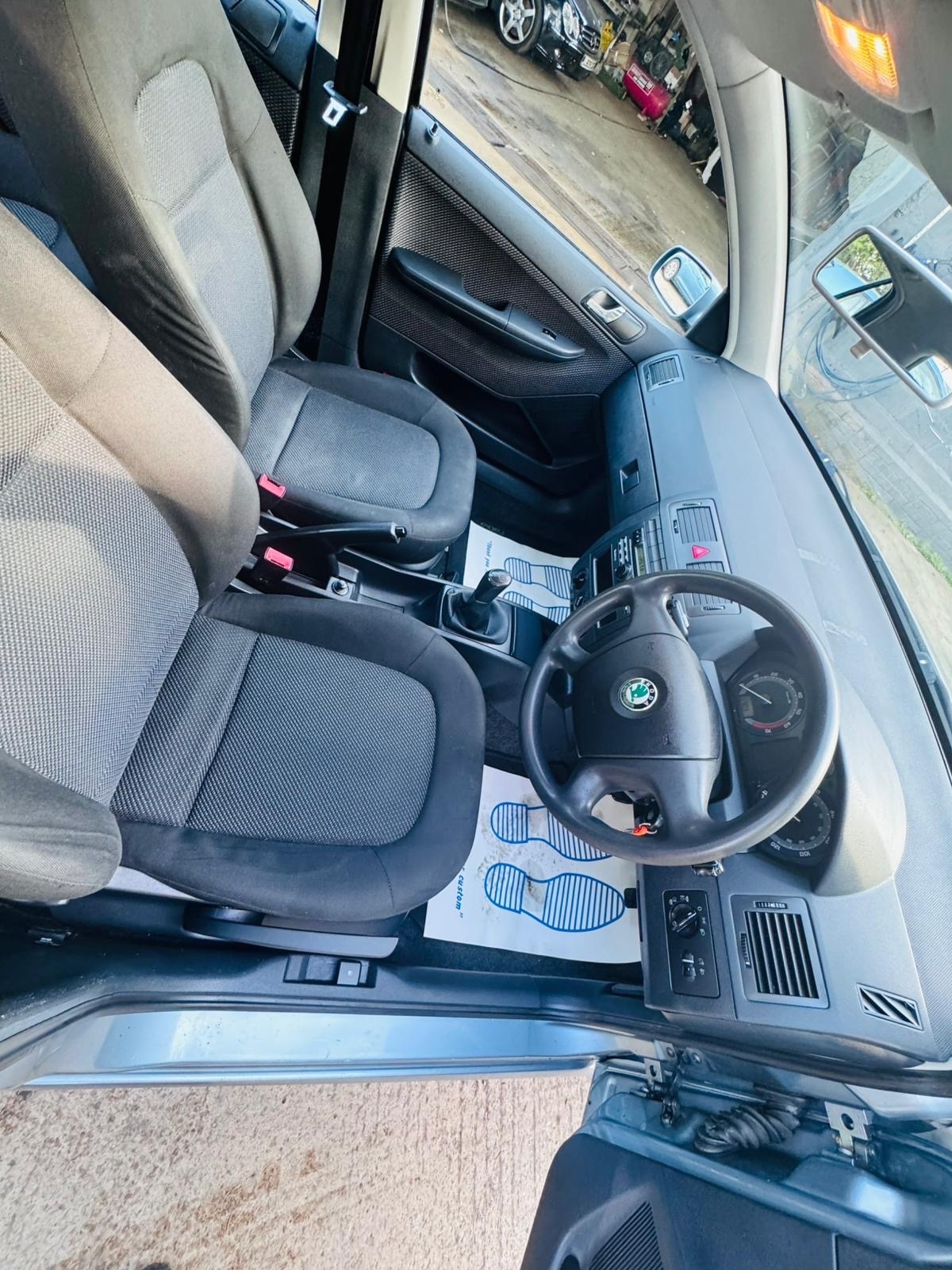 Skoda Fabia 2005 (55) - 1.2 12V Ambiente 5dr 64hp - Image 14