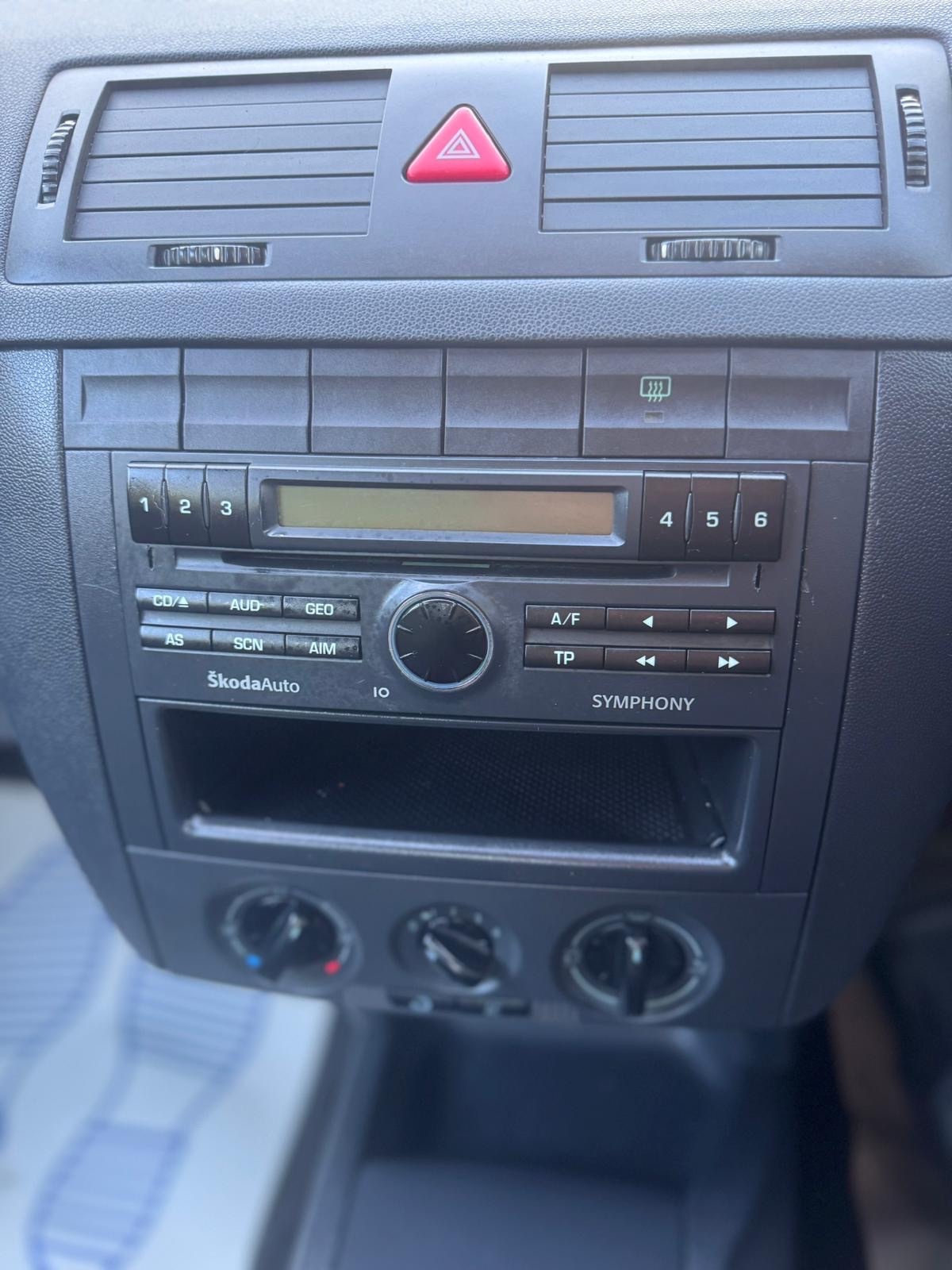 Skoda Fabia 2005 (55) - 1.2 12V Ambiente 5dr 64hp - Image 15