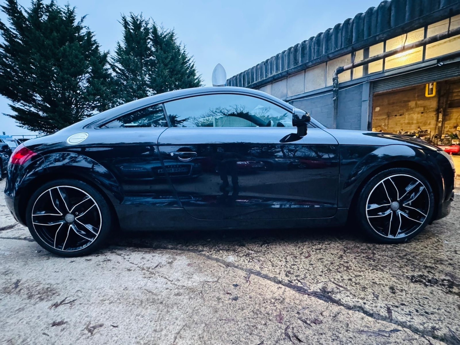 Used Audi TT 2009 for sale - 76641582: Photo 4