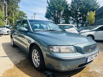Used Volvo V70 2001 for sale - 79469217: Photo
