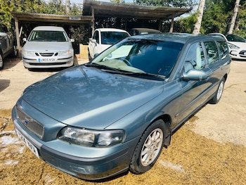 Used Volvo V70 2001 for sale - 79469217: Photo