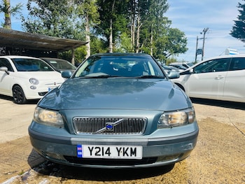 Used Volvo V70 2001 for sale - 79469217: Photo