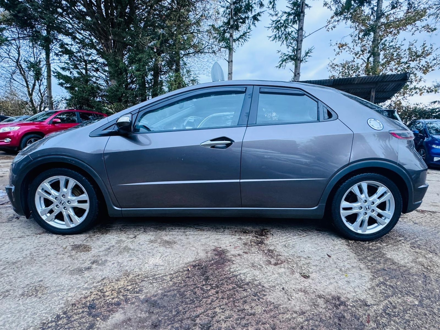 Used Honda Civic 2011 for sale - 76478128: Photo 6