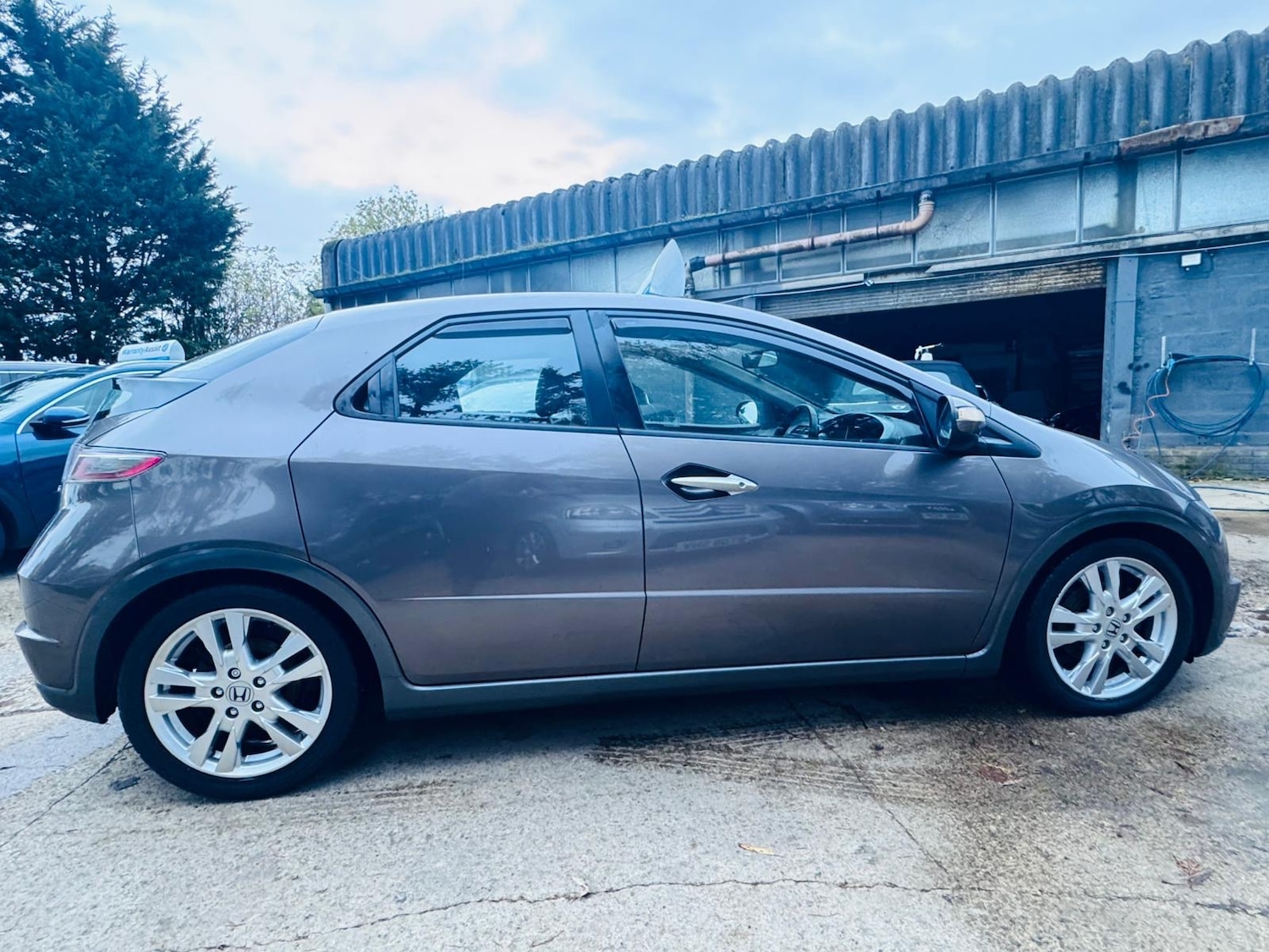 Used Honda Civic 2011 for sale - 76478128: Photo 8