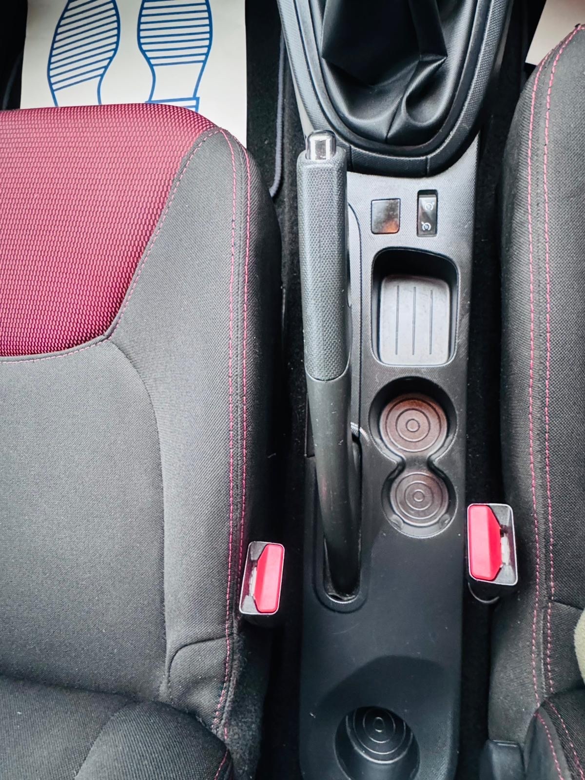 Used Renault Clio 2014 for sale - 76438217: Photo 19