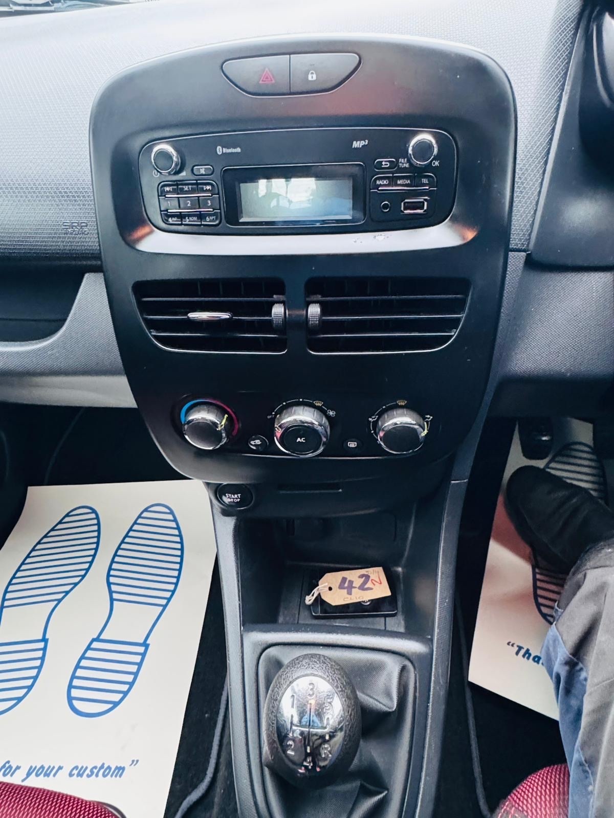 Used Renault Clio 2014 for sale - 76438217: Photo 20