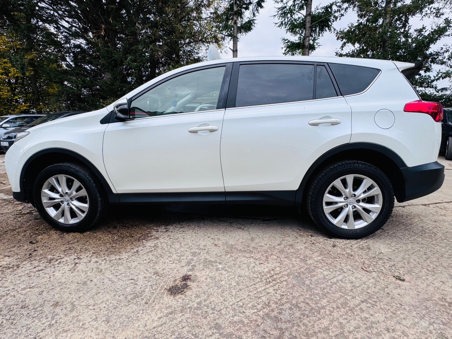 Used Toyota RAV4 2013 for sale - 76299036: Photo 4