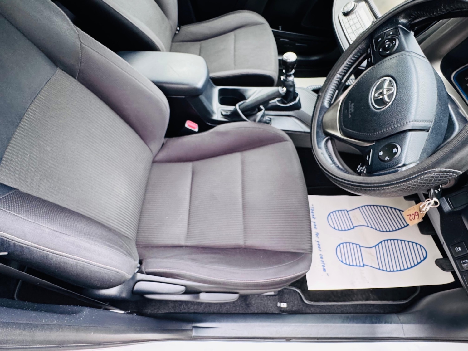 Used Toyota RAV4 2013 for sale - 76299036: Photo 9