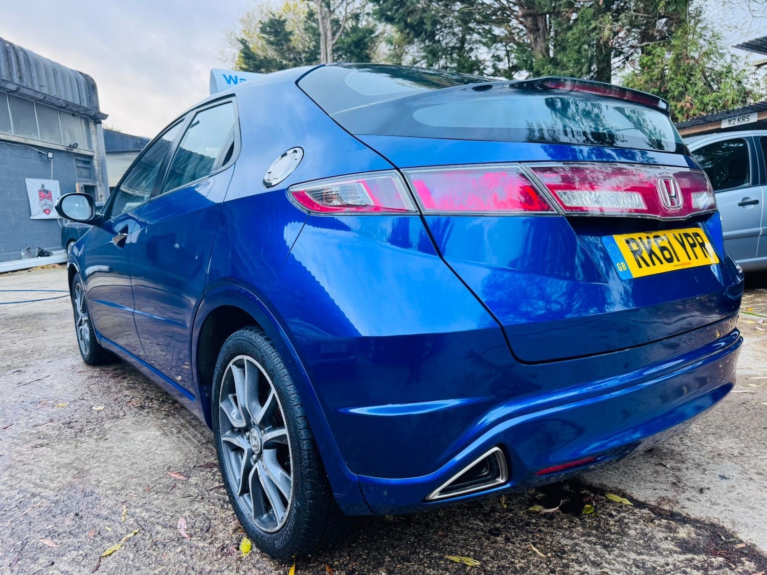 Used Honda Civic 2011 for sale - 76453140: Photo 4