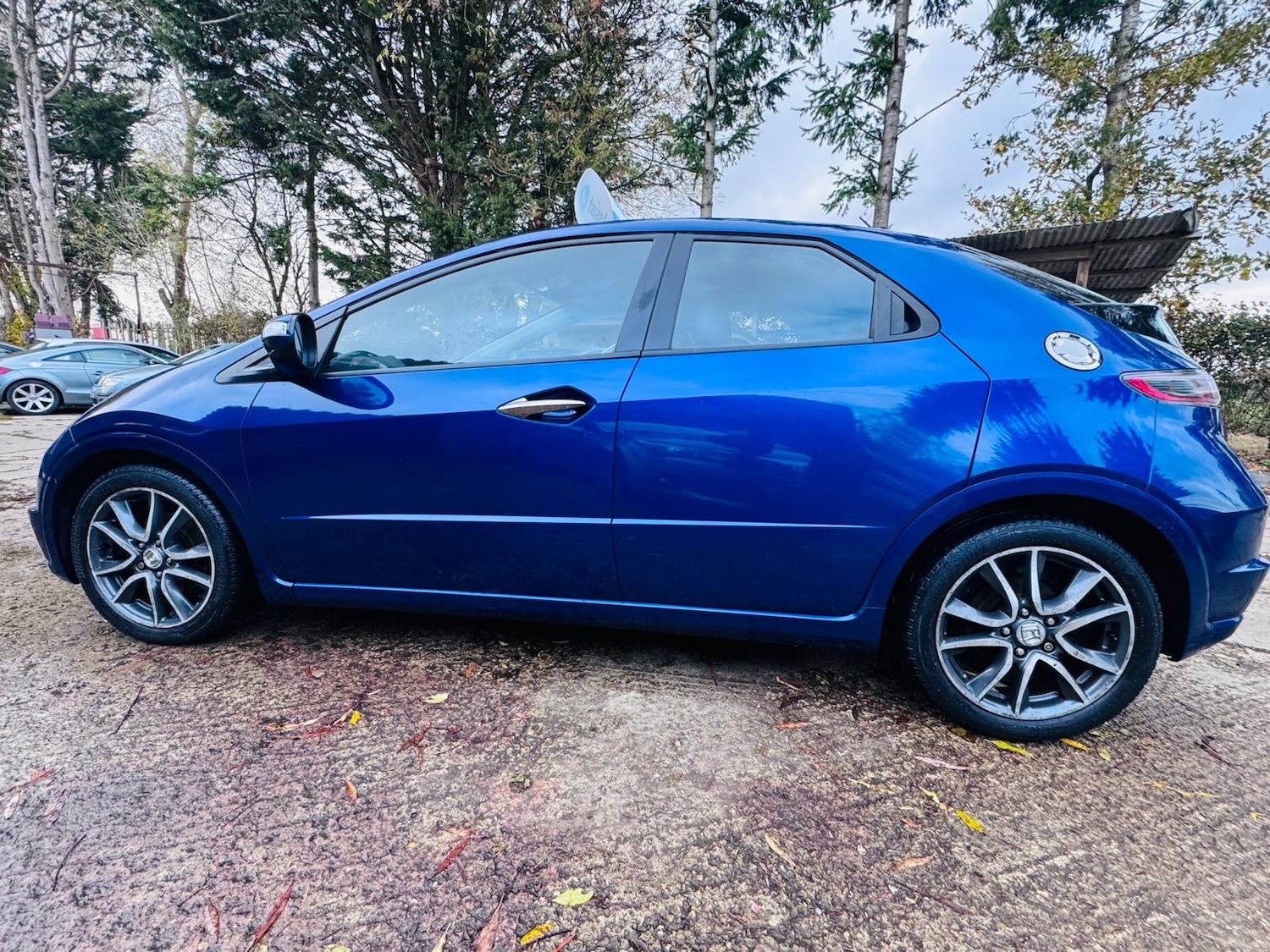 Used Honda Civic 2011 for sale - 76453140: Photo 7