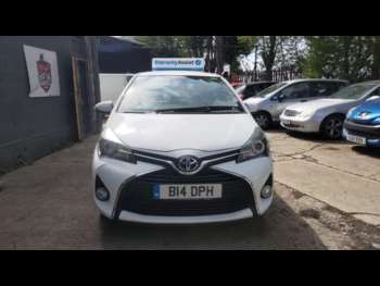 Used Toyota Yaris 2015 for sale - 74422486: Photo