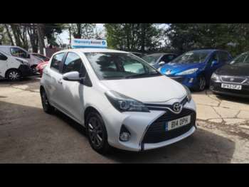 Used Toyota Yaris 2015 for sale - 74422486: Photo