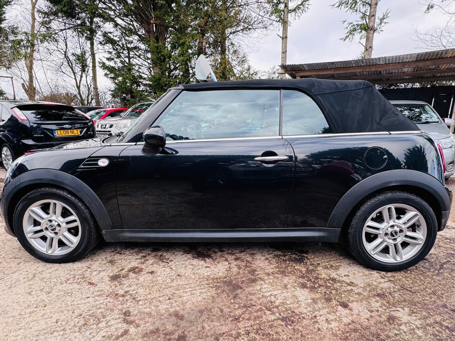 Used MINI Convertible 2012 for sale - 77312200: Photo 5