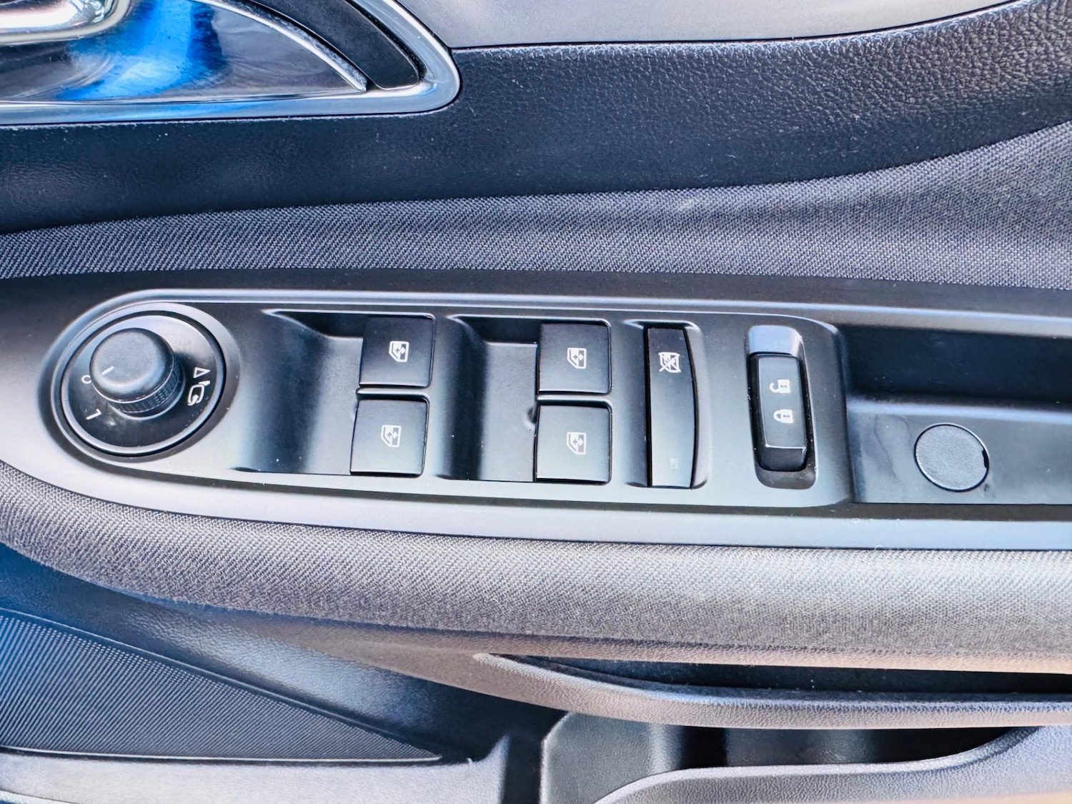 Used Vauxhall Mokka 2016 for sale - 77296332: Photo 11