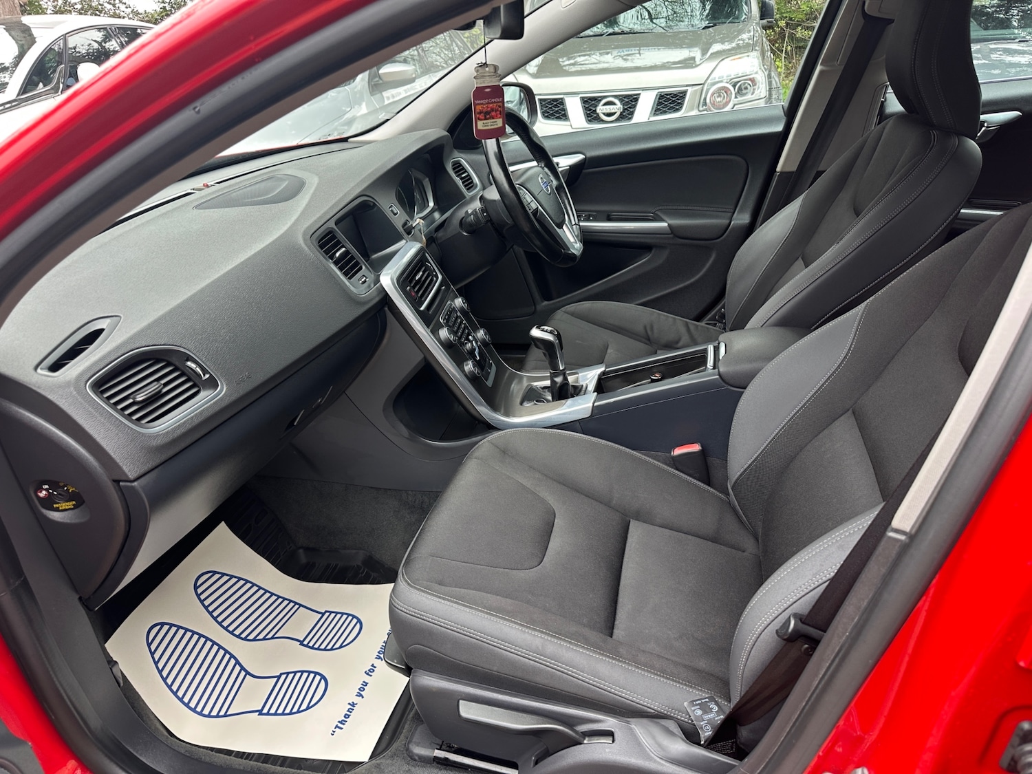 Used Volvo V60 2014 for sale - 78123221: Photo 12